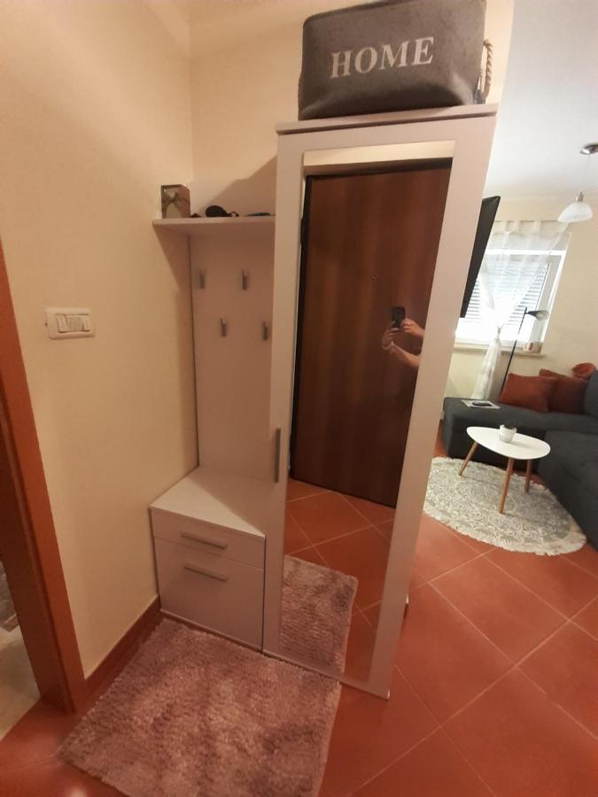 Lola Apartmani 罗维尼 外观 照片