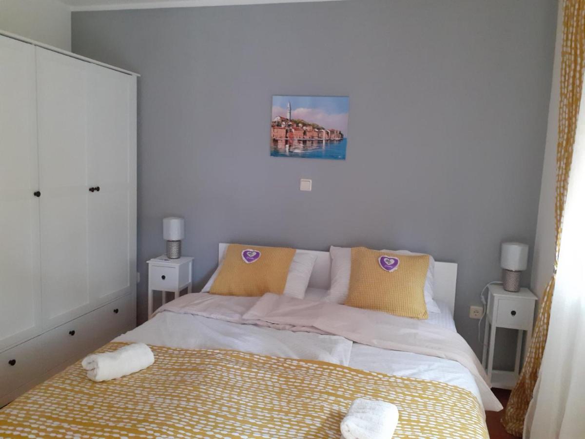 Lola Apartmani 罗维尼 外观 照片